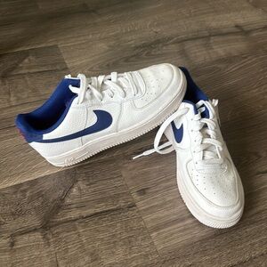 Youth 6.5 Air Force ones in good condition